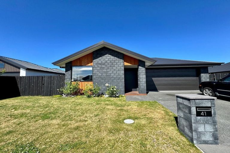 Photo of property in 41 Selfe Crescent, Burwood, Christchurch, 8083