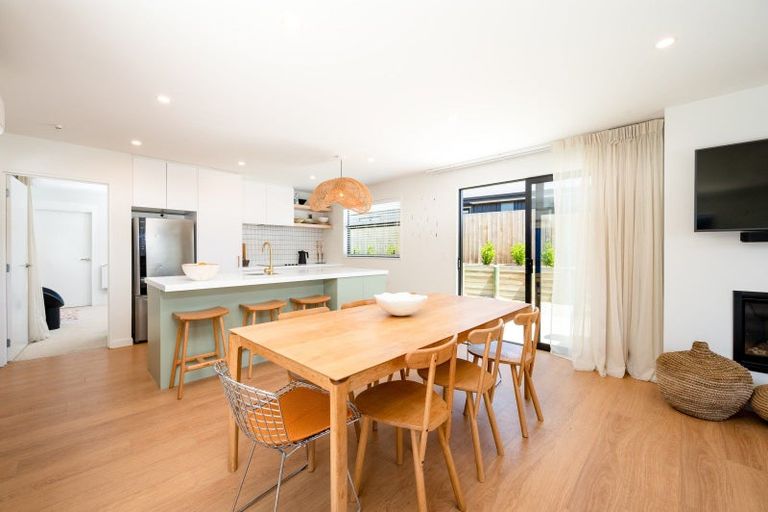 Photo of property in 37 Obelisk Street, Wanaka, 9305