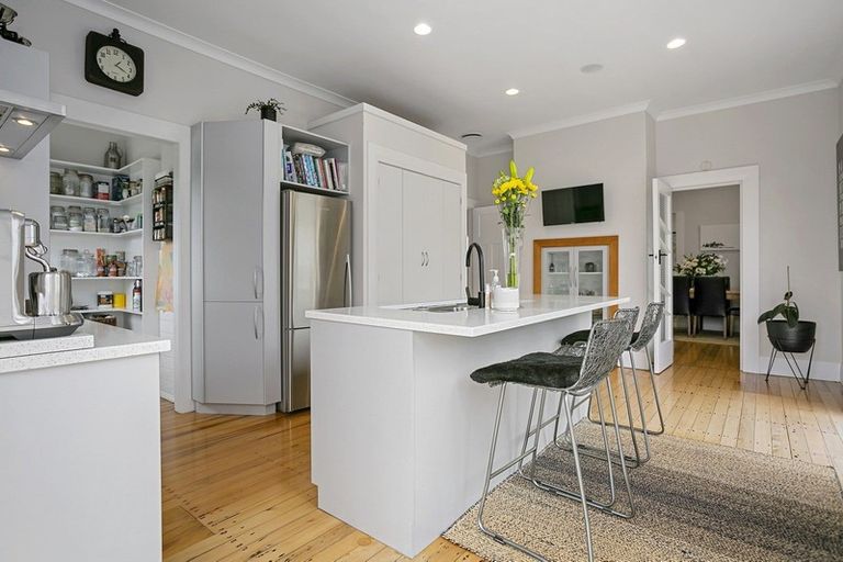 Photo of property in 5 Hamilton Road, Cambridge, 3434