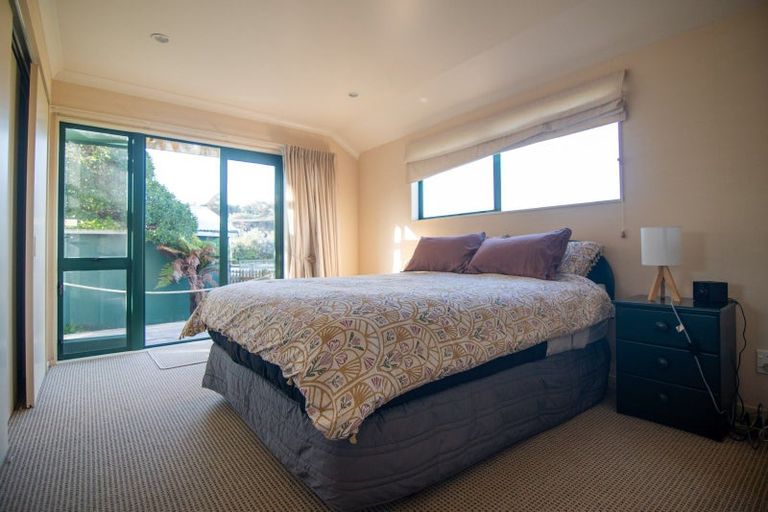 Photo of property in 5 Fabrin Street, Foxton Beach, Foxton, 4815
