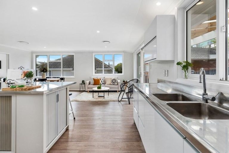 Photo of property in 33 Bannister Avenue, Johnsonville, Wellington, 6037