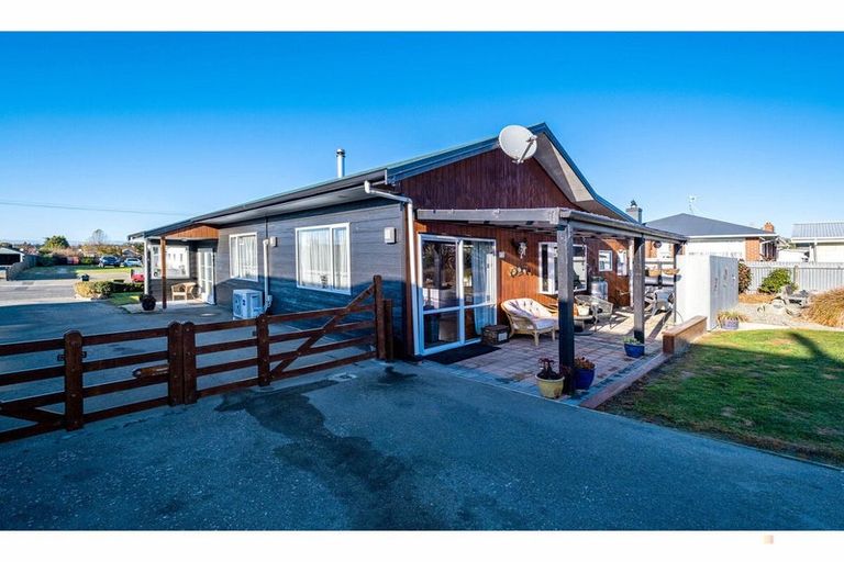 Photo of property in 10 Studholme Street, Waimate, 7924