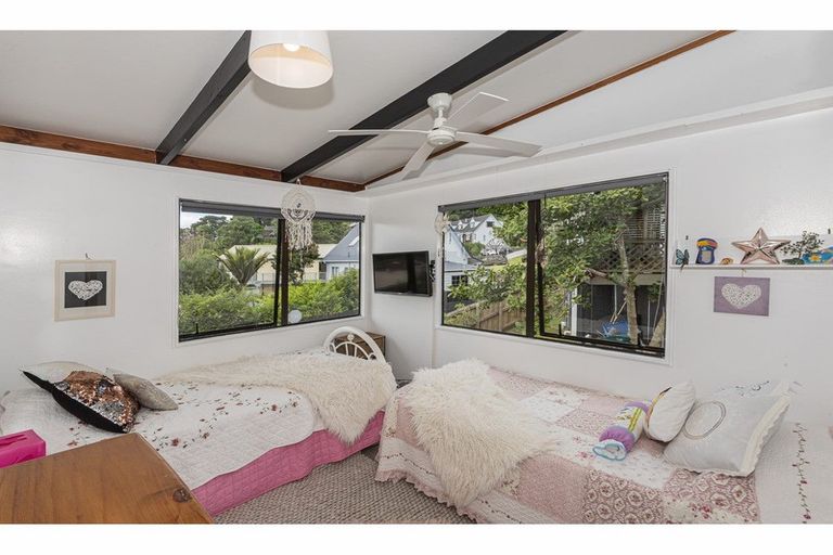 Photo of property in 8b Granfield Place, Te Kamo, Whangarei, 0112