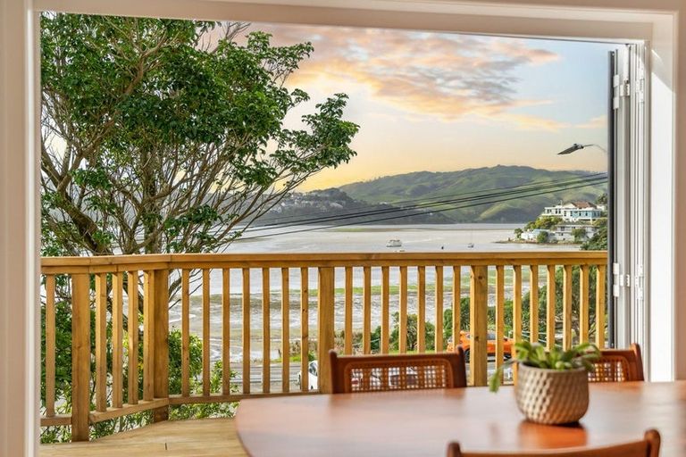 Photo of property in 84 Paremata Road, Paremata, Porirua, 5024