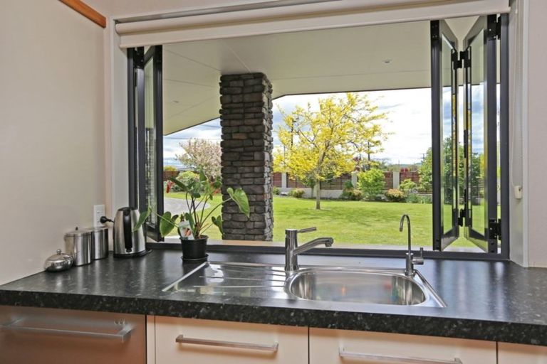 Photo of property in 225 Porangahau Road, Waipukurau, 4200