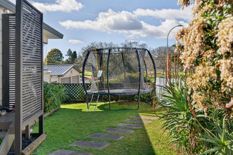 Photo of property in 6a Te Arawa Place, Welcome Bay, Tauranga, 3112