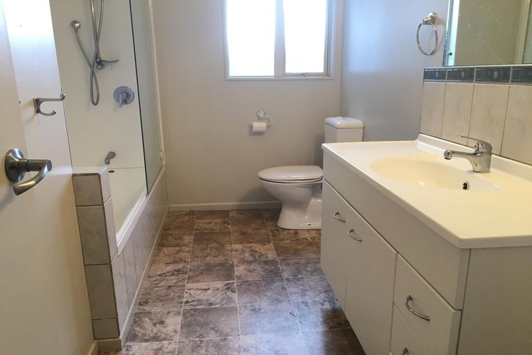 Photo of property in 51 Gillingham Road, Te Kamo, Whangarei, 0112