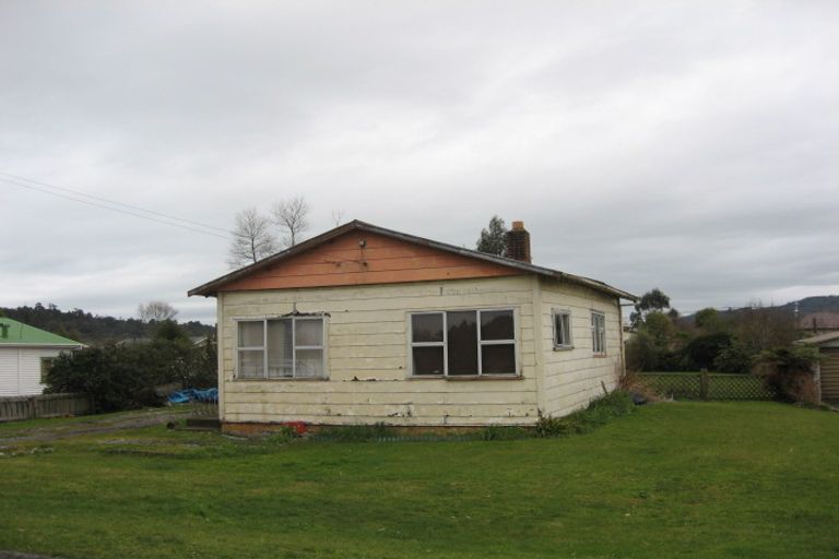Photo of property in 10 Carroll Street, Runanga, 7803