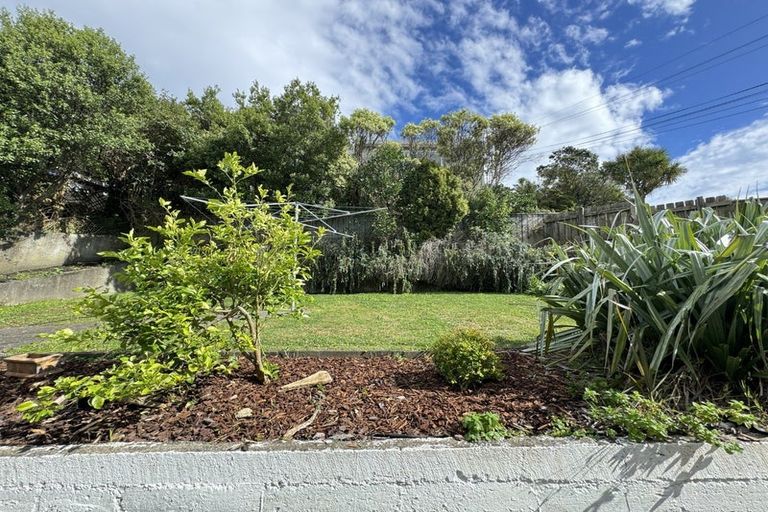 Photo of property in 12 Monowai Road, Johnsonville, Wellington, 6037