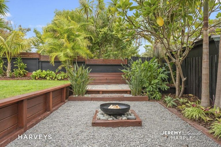 Photo of property in 1/19a Woodvale Road, Glen Eden, Auckland, 0602