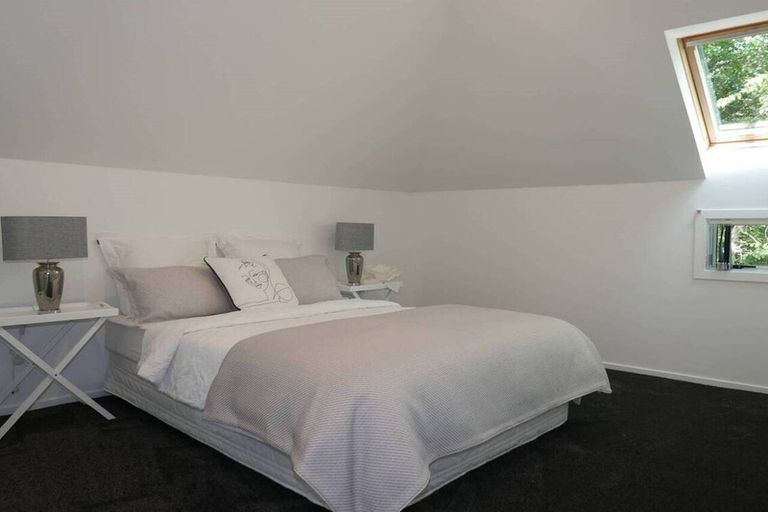 Photo of property in 2/116 Hackthorne Road, Cashmere, Christchurch, 8022