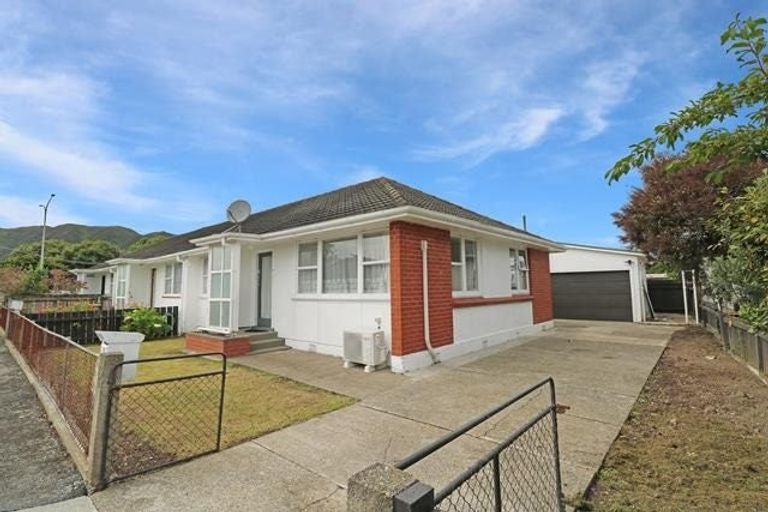 Photo of property in 51-55 Whites Line West, Woburn, Lower Hutt, 5010