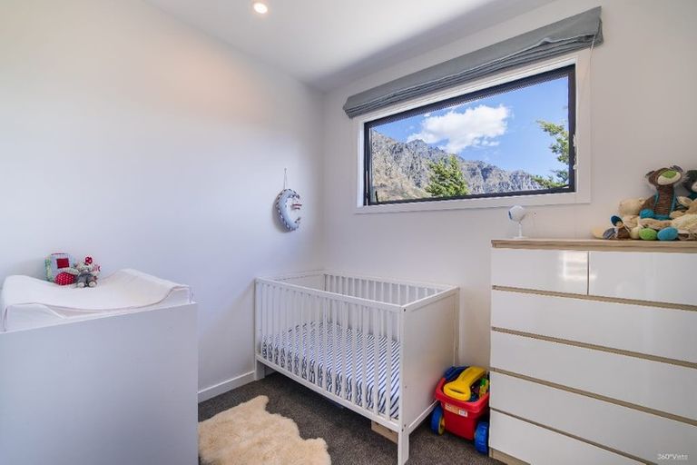 Photo of property in 6 Branigan Court, Jacks Point, Queenstown, 9371