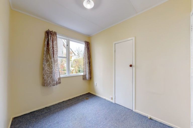 Photo of property in 3 Parenga Street, Wainuiomata, Lower Hutt, 5014
