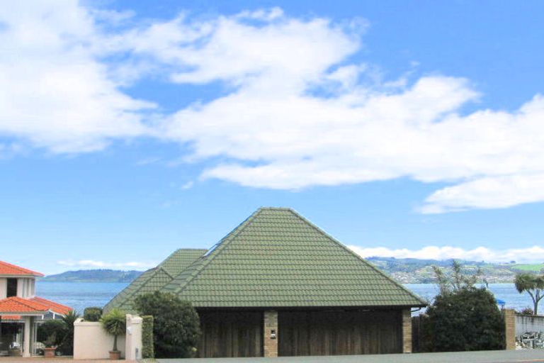 Photo of property in 1/163 Lake Terrace, Hilltop, Taupo, 3330