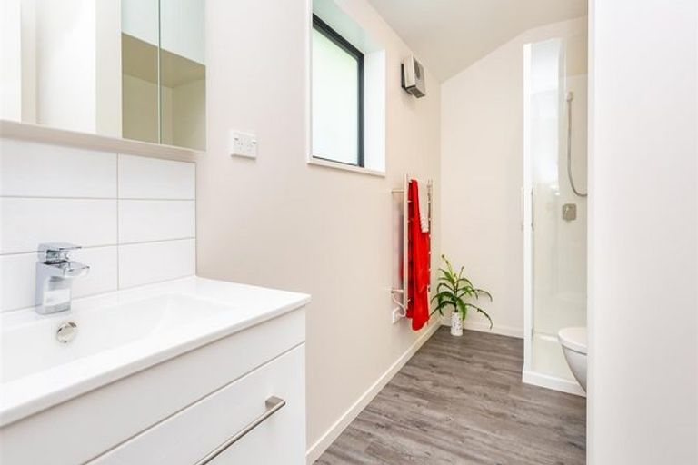 Photo of property in 80c Shakespeare Road, Waltham, Christchurch, 8023