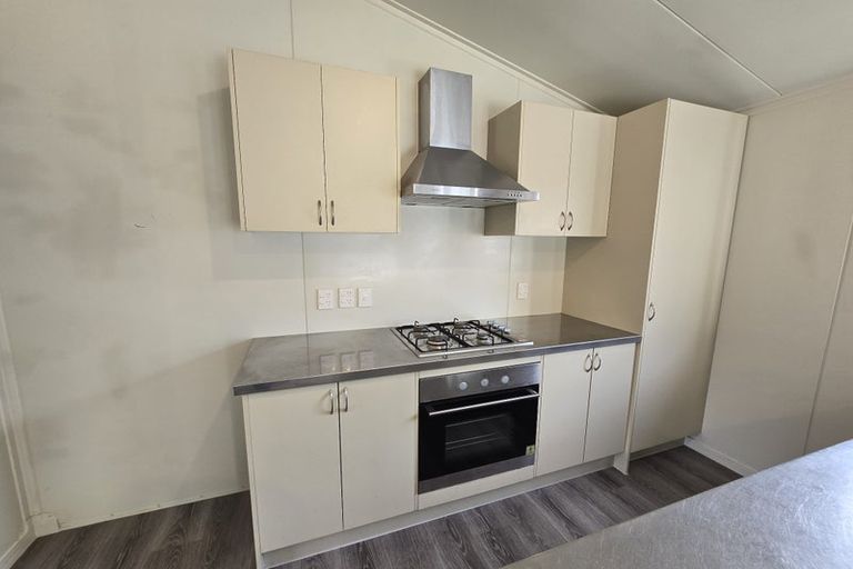 Photo of property in 23b Dorset Grove, Cannons Creek, Porirua, 5024