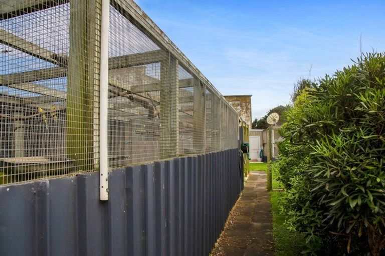 Photo of property in 2604 South Road, Otakeho, Hawera, 4678