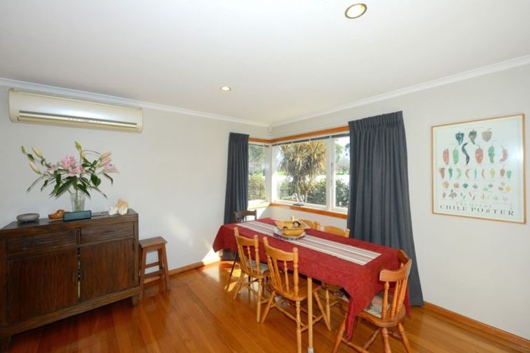 Photo of property in 334 Memorial Avenue, Burnside, Christchurch, 8053