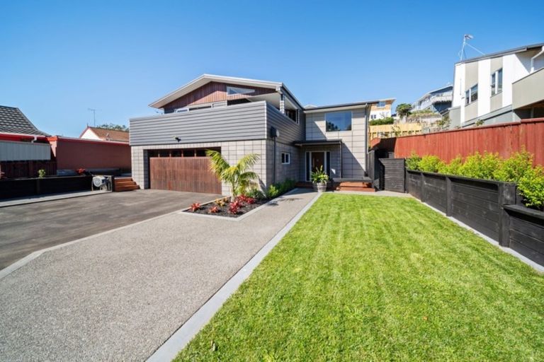 Photo of property in 19b Kenmore Street, Westown, New Plymouth, 4310