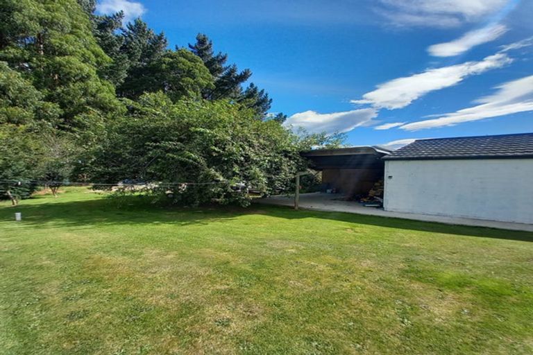 Photo of property in 61 Half Mile Road, Tuatapere, 9620