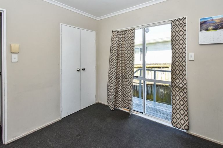 Photo of property in 1/43 Solveig Place, Randwick Park, Auckland, 2105
