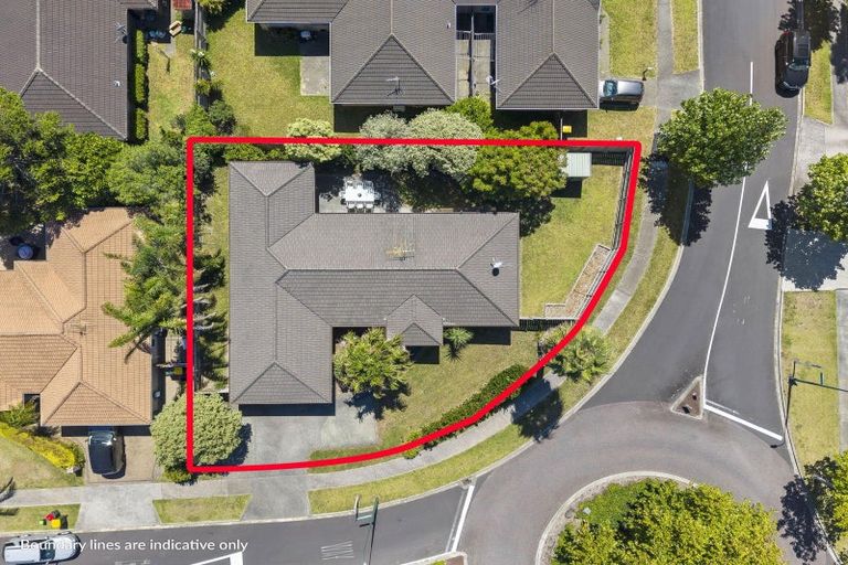 Photo of property in 28 Craigavon Drive, East Tamaki, Auckland, 2013