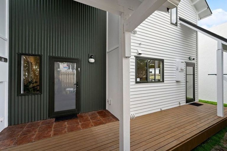 Photo of property in 4 Chamberlain Road, Karori, Wellington, 6012