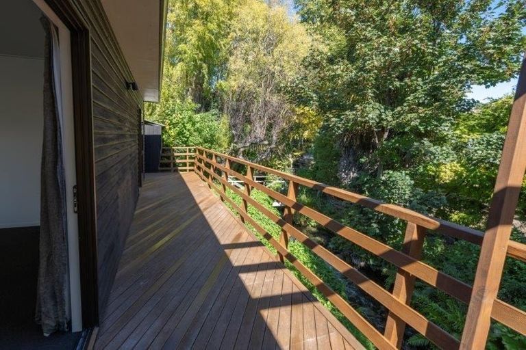 Photo of property in 31 Warren Street, Wanaka, 9305