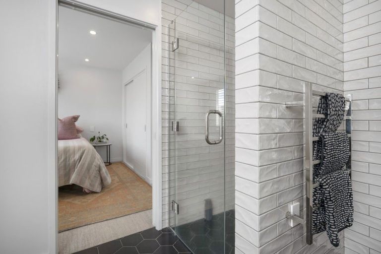 Photo of property in 16 Saint Thomas Avenue, Pyes Pa, Tauranga, 3112