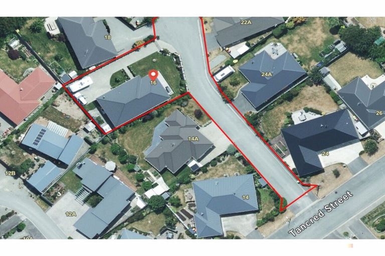 Photo of property in 16 Tancred Street, Geraldine, 7930