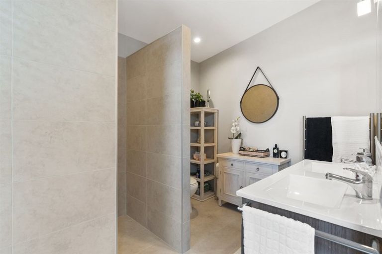 Photo of property in 12 Seabreeze Road, Mangawhai Heads, Mangawhai, 0505