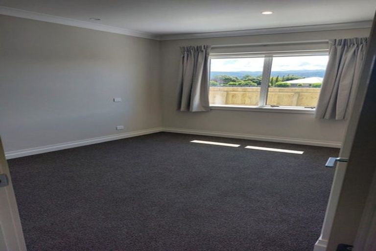 Photo of property in 5 Danske Close, Carterton, 5713
