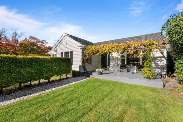 Photo of property in 10 Joyce Crescent, Ilam, Christchurch, 8041