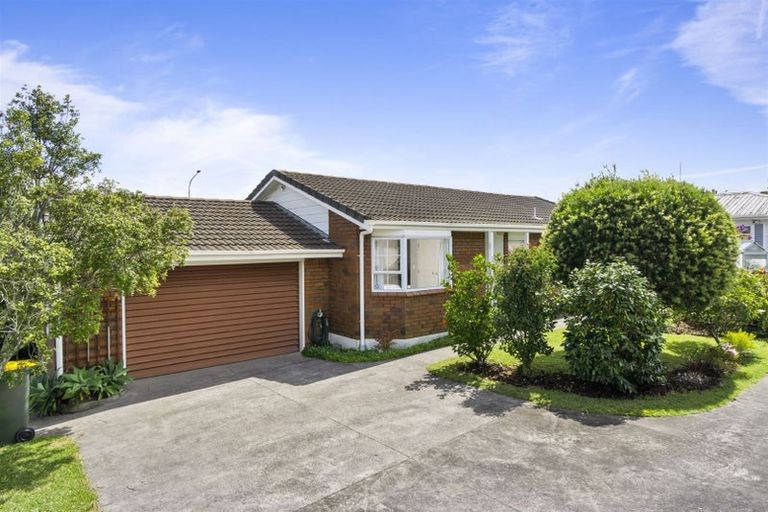 Photo of property in 1/5 Tristram Avenue, Forrest Hill, Auckland, 0620