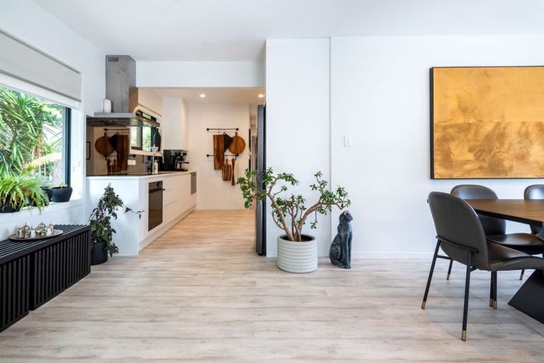 Photo of property in 2/47 Drake Street, Howick, Auckland, 2014