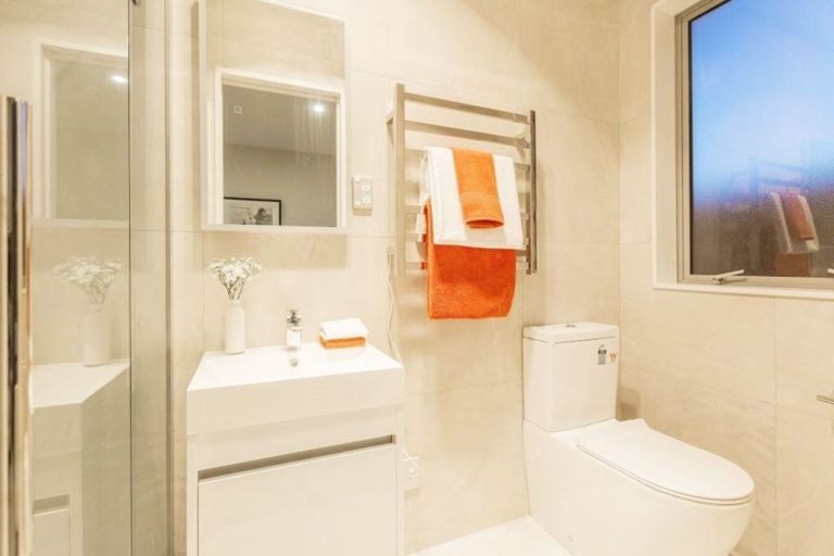 Photo of property in 32 Drumbuoy Drive, Flat Bush, Auckland, 2019