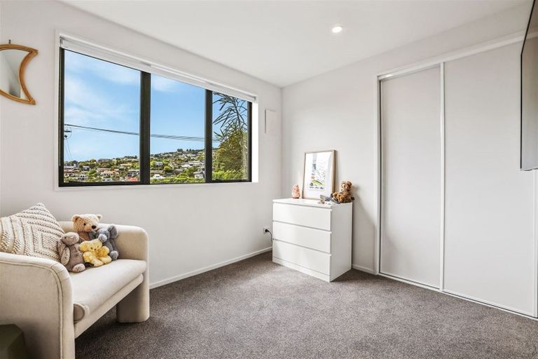 Photo of property in 110 Mount Pleasant Road, Mount Pleasant, Christchurch, 8081