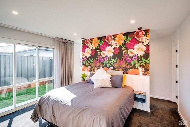 Photo of property in 52 Kenny Road, Te Awa, Napier, 4110