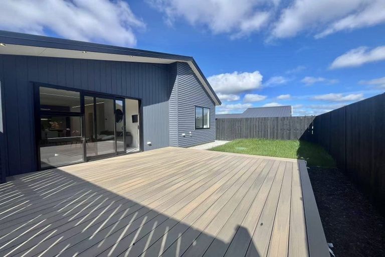 Photo of property in 69 Huanui Drive, Wainui, 0992