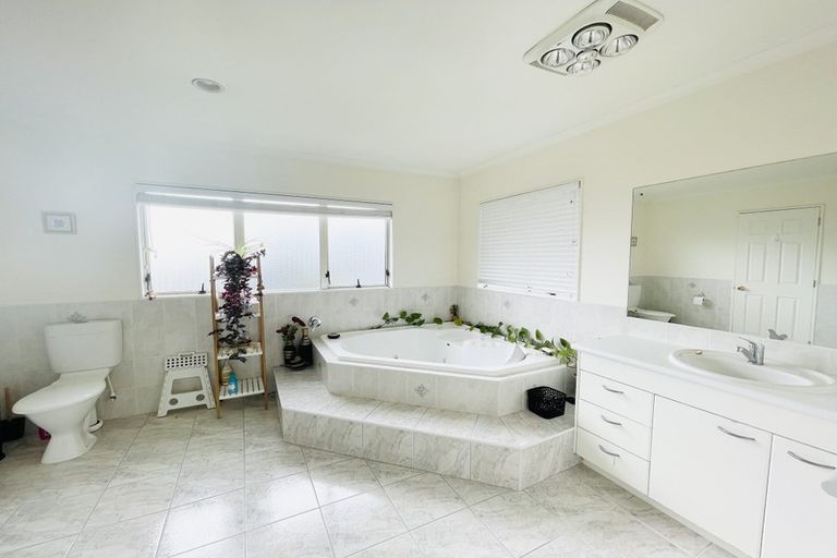 Photo of property in 6 Etwall Court, Dannemora, Auckland, 2016