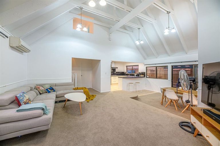 Photo of property in 164 Sturges Road, Henderson, Auckland, 0612