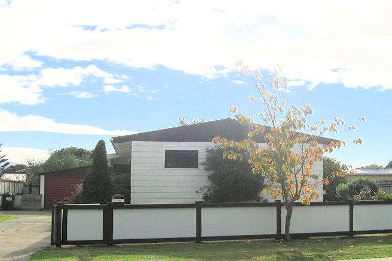 Photo of property in 44 Parakai Street, Paraparaumu, 5032