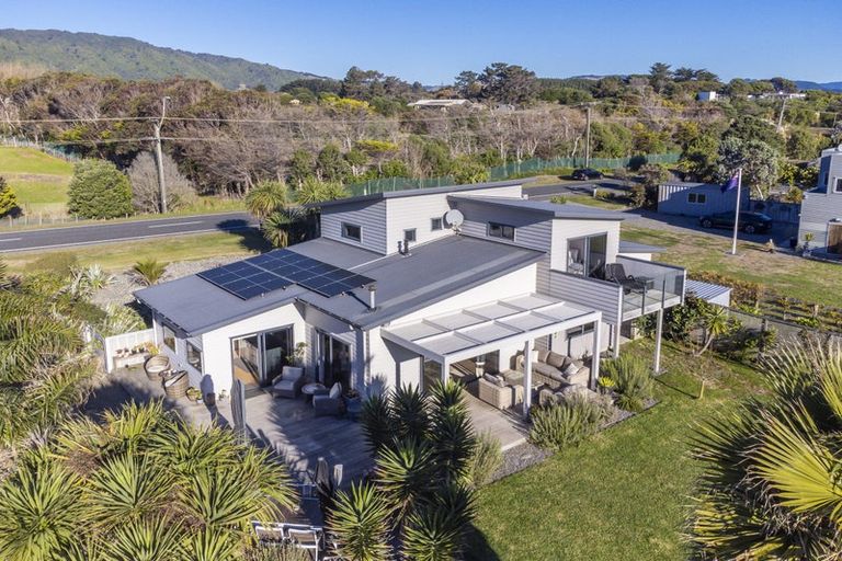 Photo of property in 116a Paetawa Road, Peka Peka, Waikanae, 5391