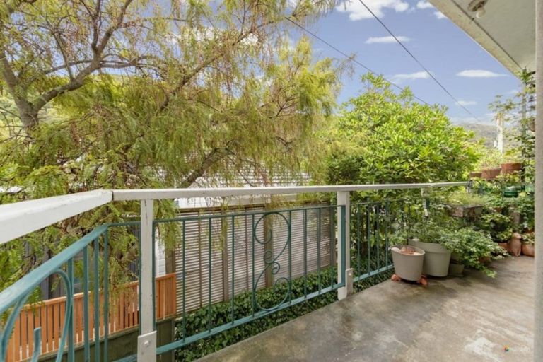 Photo of property in 14 Miro Street, Eastbourne, Lower Hutt, 5013