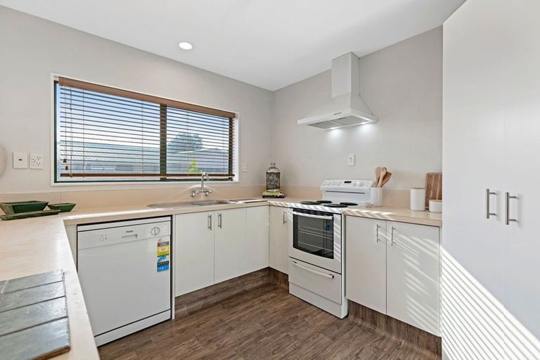 Photo of property in 88 Evans Road, Papamoa Beach, Papamoa, 3118