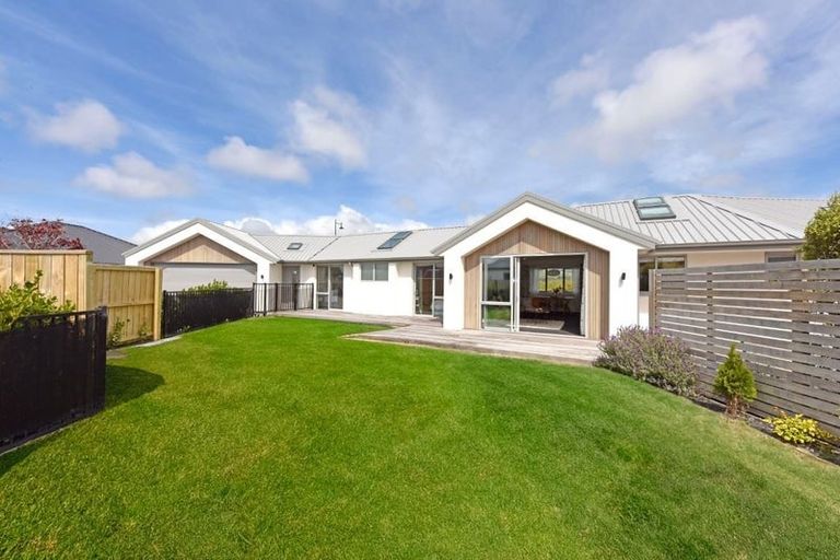 Photo of property in 8 Manarola Road, Halswell, Christchurch, 8025