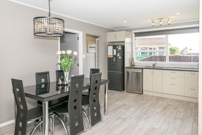 Photo of property in 8 Lugton Street, Nawton, Hamilton, 3200