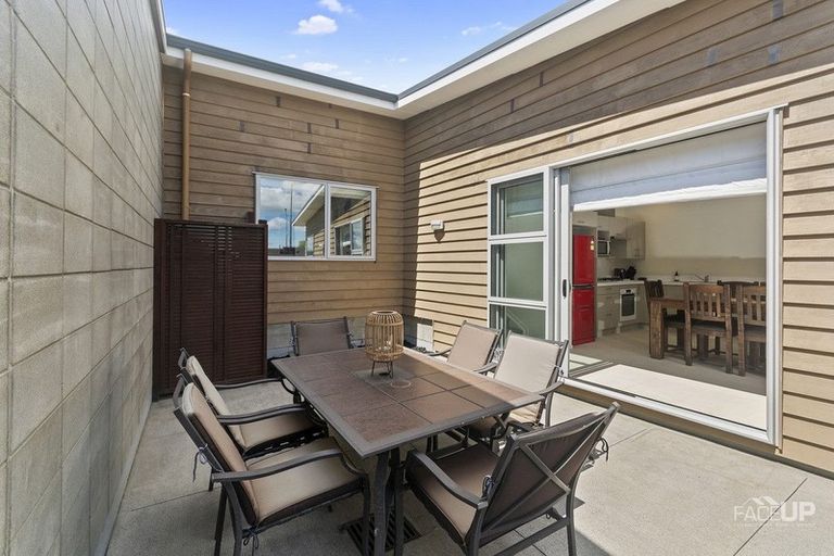 Photo of property in 26 Station Street, Hobsonville, Auckland, 0616