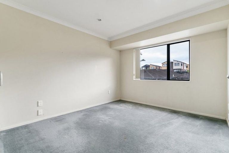 Photo of property in 52 Saralee Drive, Manurewa, Auckland, 2105